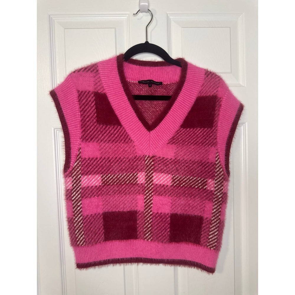 English Factory Womens Pink Plaid Fuzzy V-Neck Sweater Vest Size S Burgundy